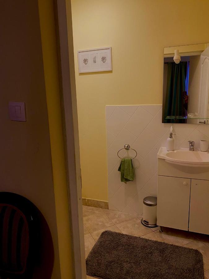 レシツァ House In The Woods Bed & Breakfast エクステリア 写真